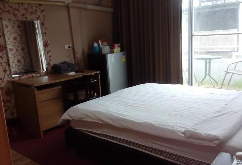 펜트하우스 룸, Decor Do Hostel