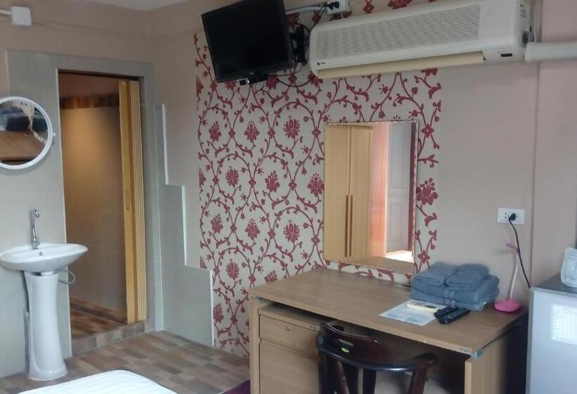 펜트하우스 룸, Decor Do Hostel