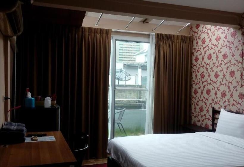 Пентхаус, Decor Do Hostel