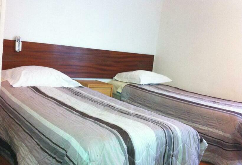 Номер Стандарт, Hôtel Moderne