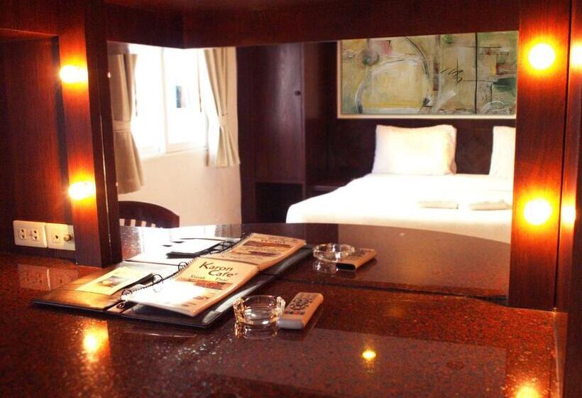 חדר דלוקס, Karon Cafe Inn