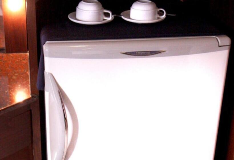 디럭스 룸, Karon Cafe  Inn