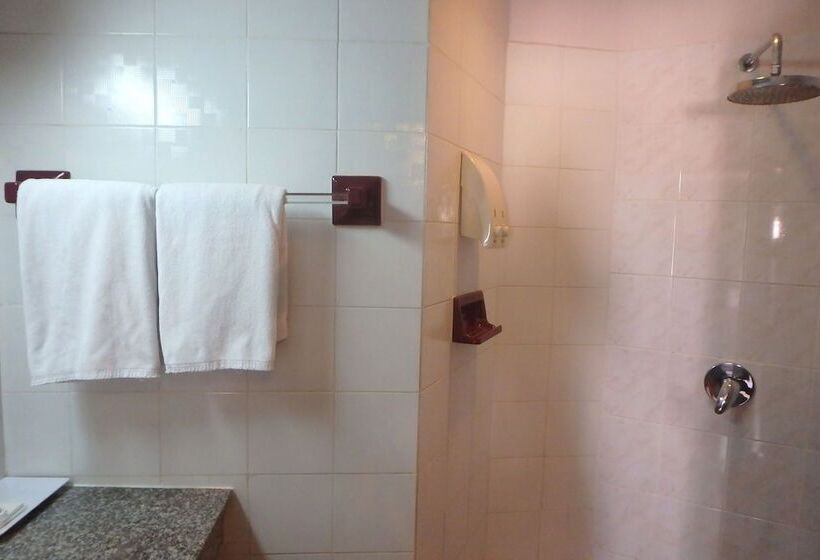 חדר סטנדרט, Karon Cafe Inn