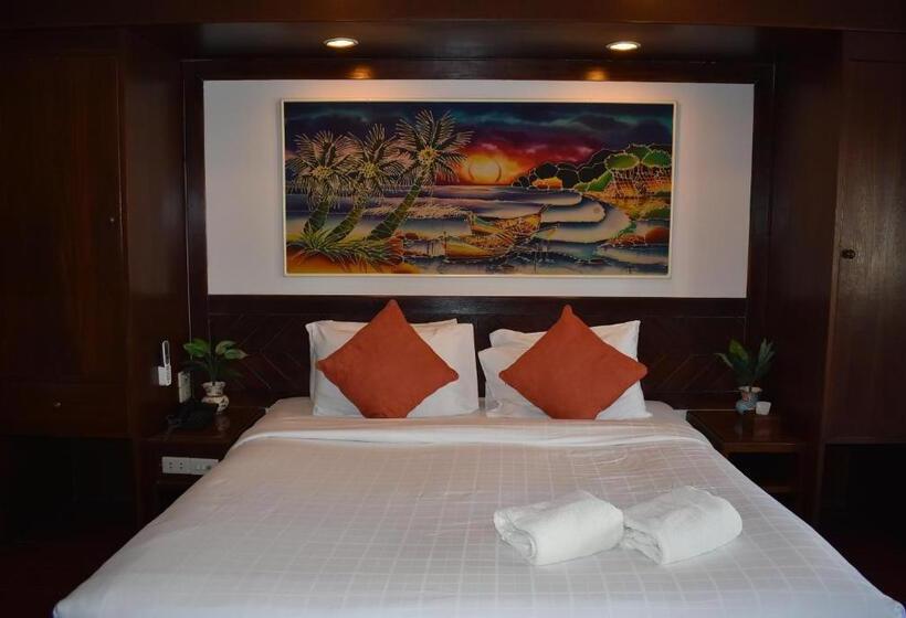 디럭스 룸, Karon Cafe  Inn