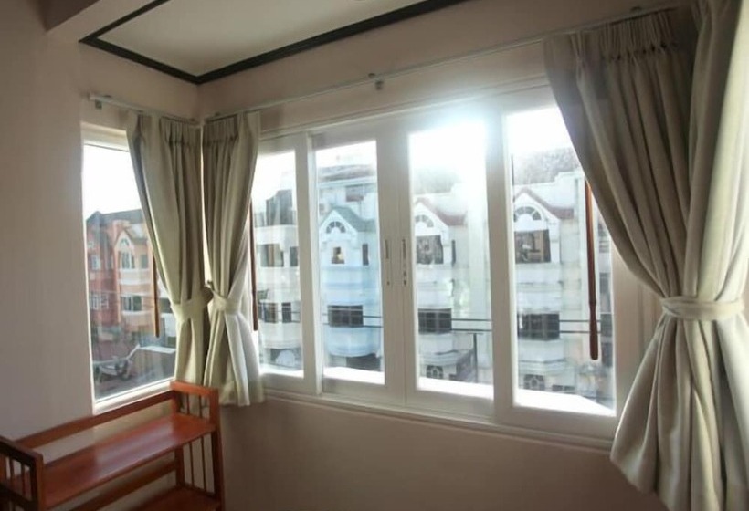 חדר דלוקס, Karon Cafe Inn