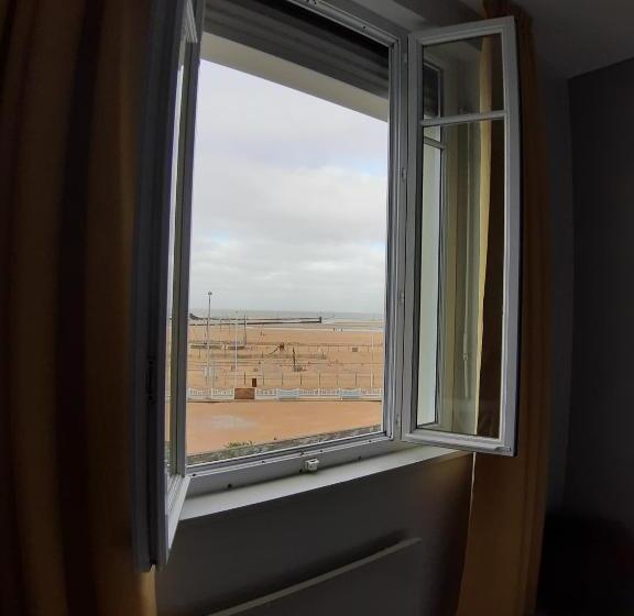 Номер престиж с видом на море, Les Embruns