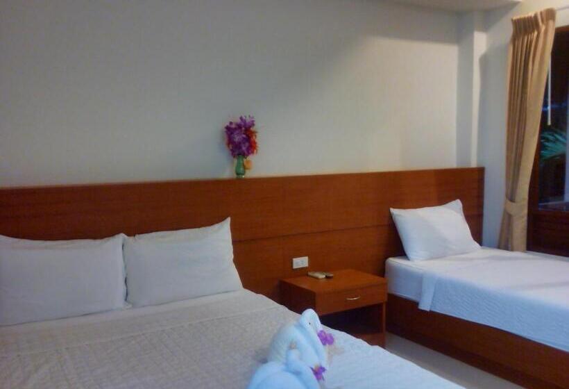 스탠다드 트리플 룸, Modern Resort