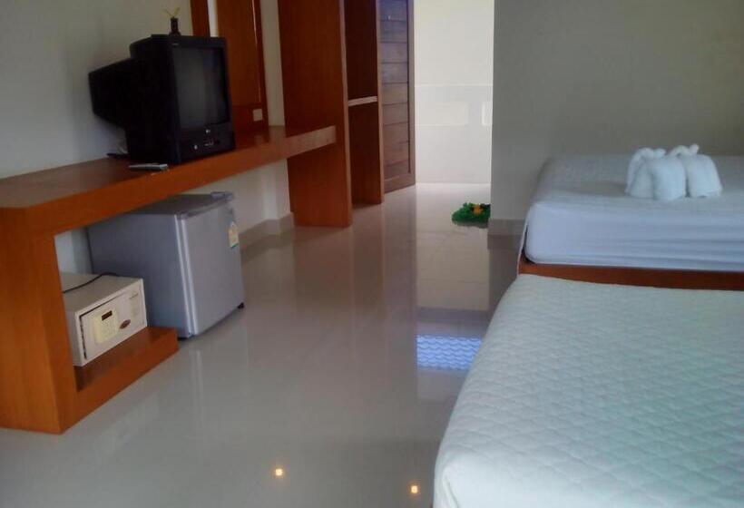 스탠다드 트리플 룸, Modern Resort