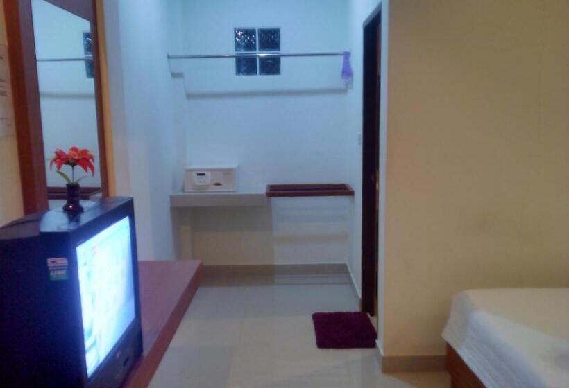 스탠다드 트리플 룸, Modern Resort