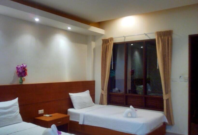 스탠다드 트리플 룸, Modern Resort