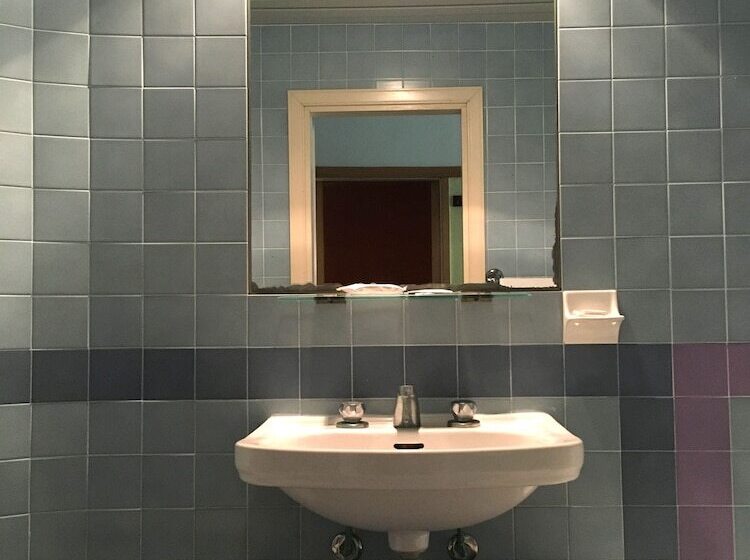 经济房, B&b Nizza Riccione