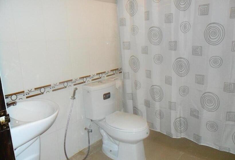 스탠다드 룸, The City House