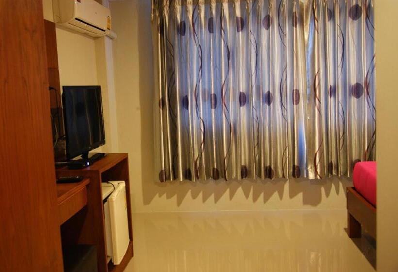 스탠다드 룸, The City House