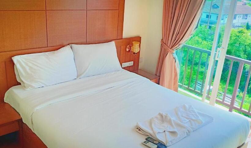 수피리어 룸, The Icon Place At Nurn Plub Wan