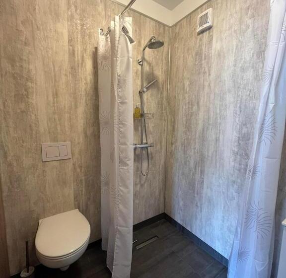 آپارتمان لوکس 1 خوابه, Bergistangi Hostel