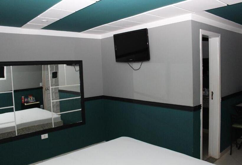 سوییت اجرایی, Exótico Prime Motel