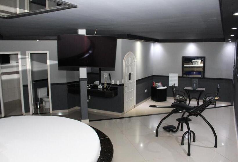 سوئیت با وان آب گرم, Exótico Prime Motel