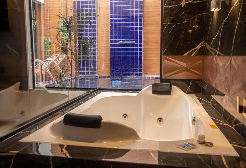 سوئیت پرزیدنت, Exótico Prime Motel