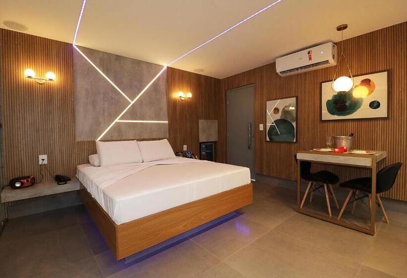 سوئیت پرزیدنت, Exótico Prime Motel