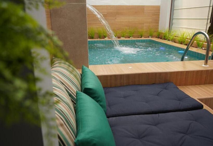 سوئیت پرزیدنت, Exótico Prime Motel