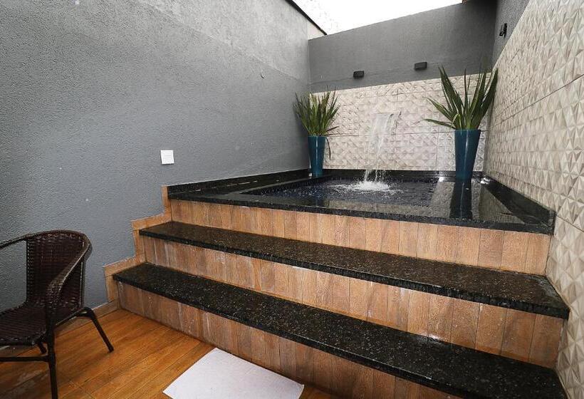 سوییت با استخر, Exótico Prime Motel