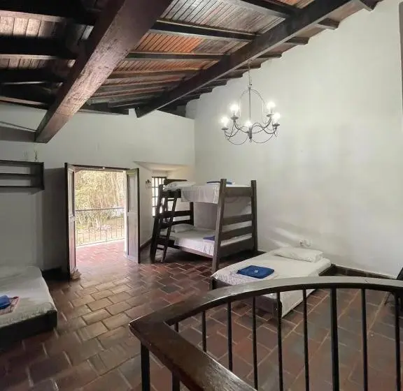 Perhehuone Puutarhanäkymä, Casa Blanca Campestre