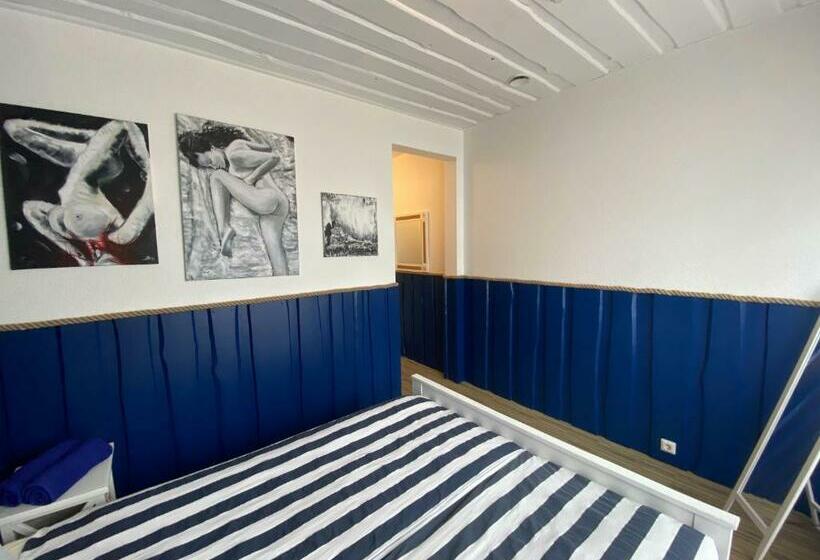 اتاق استاندارد با چشم‌انداز دریا, Vergi Sadam & Restoran Wirkes