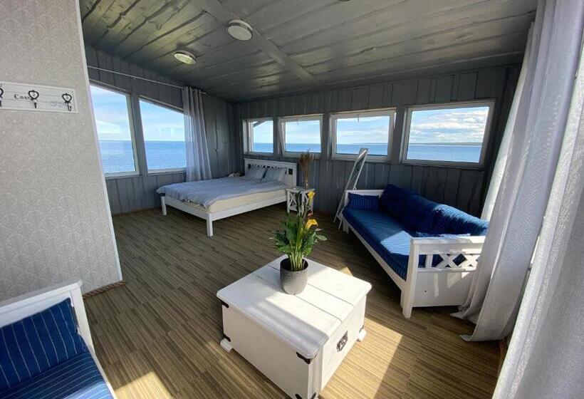 اتاق لوکس با چشم‌انداز دریا, Vergi Sadam & Restoran Wirkes