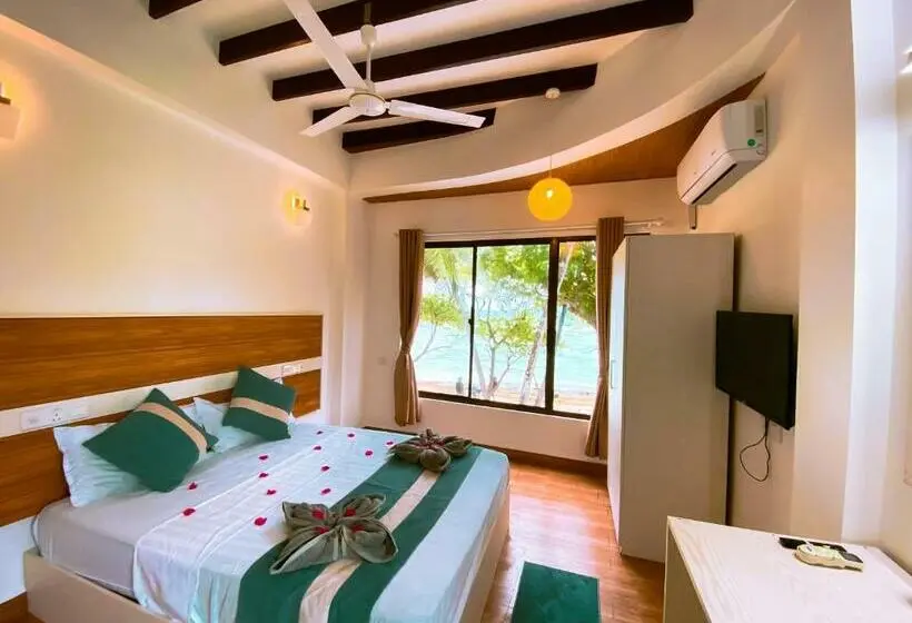 اتاق لوکس با بالکن و چشم‌انداز دریا, The Pearl Seaview
