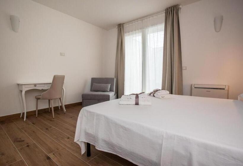 غرفة قياسية ثلاثية, Tenuta Bardi