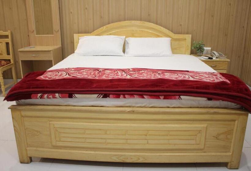 اتاق لوکس, Pakistan Club Inn