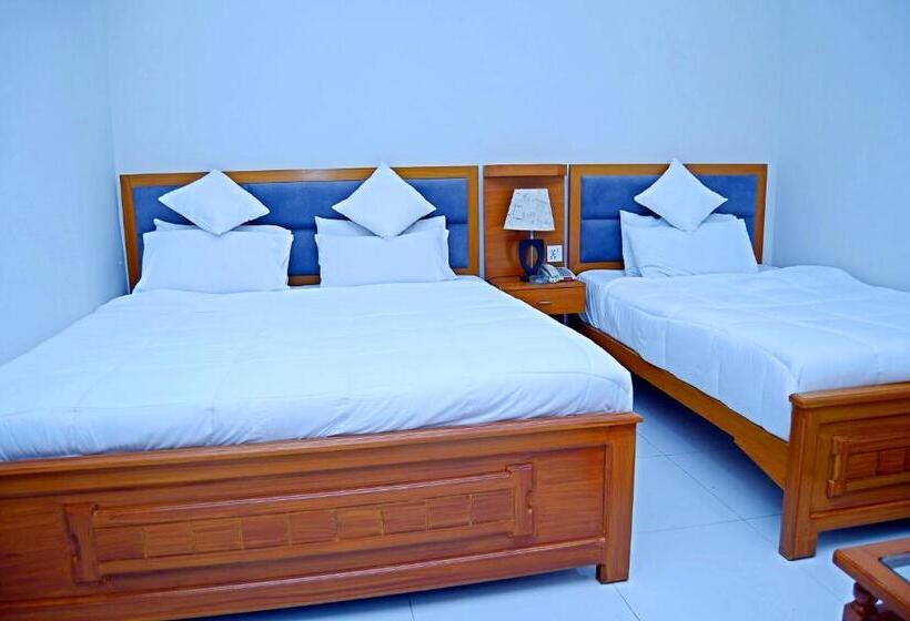 اتاق استاندارد سه نفره, Pakistan Club Inn