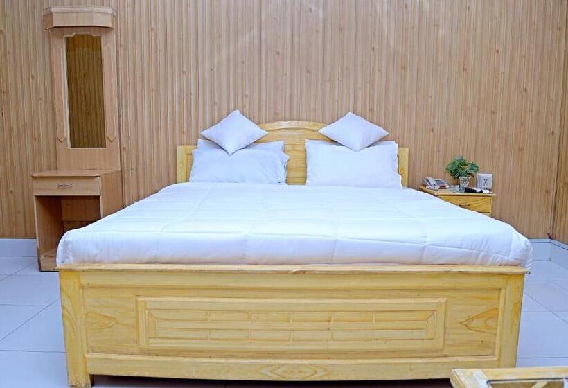 اتاق لوکس, Pakistan Club Inn