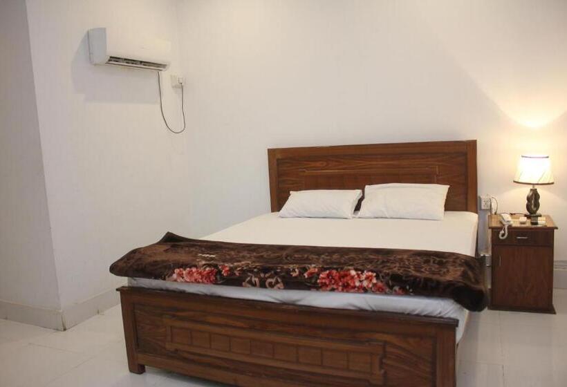 اتاق لوکس, Pakistan Club Inn