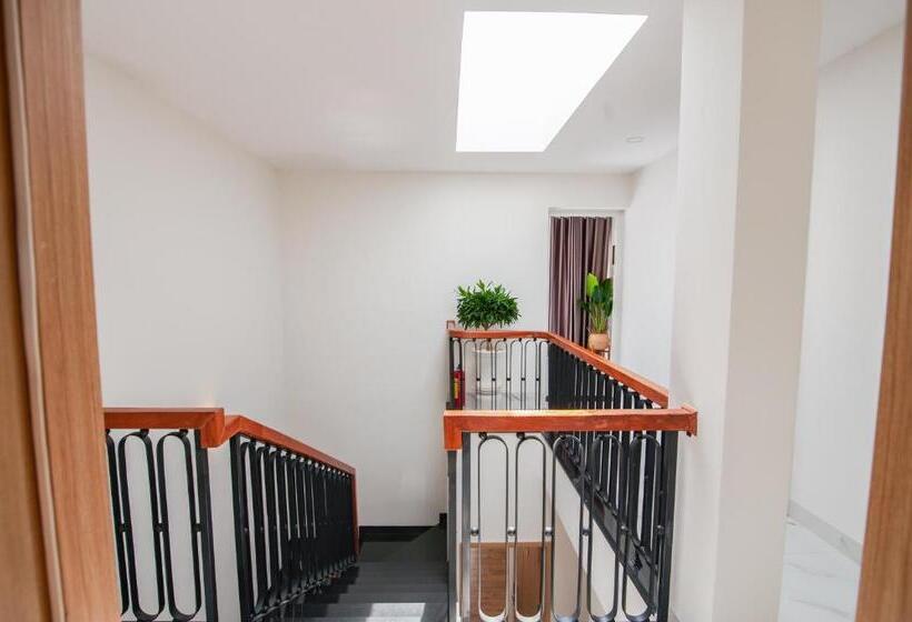 اتاق استاندارد با تخت بزرگ, The View