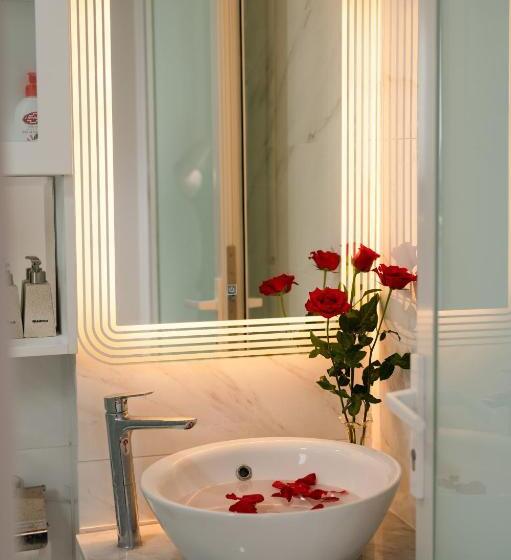 سوئیت 2 خوابه, The View