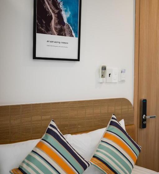 ویلای 1 خوابه, The View