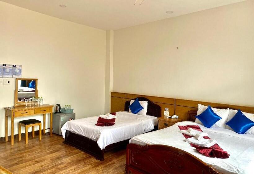 اتاق لوکس سه تخته, Kega Lighthouse Resort Bình Thuận