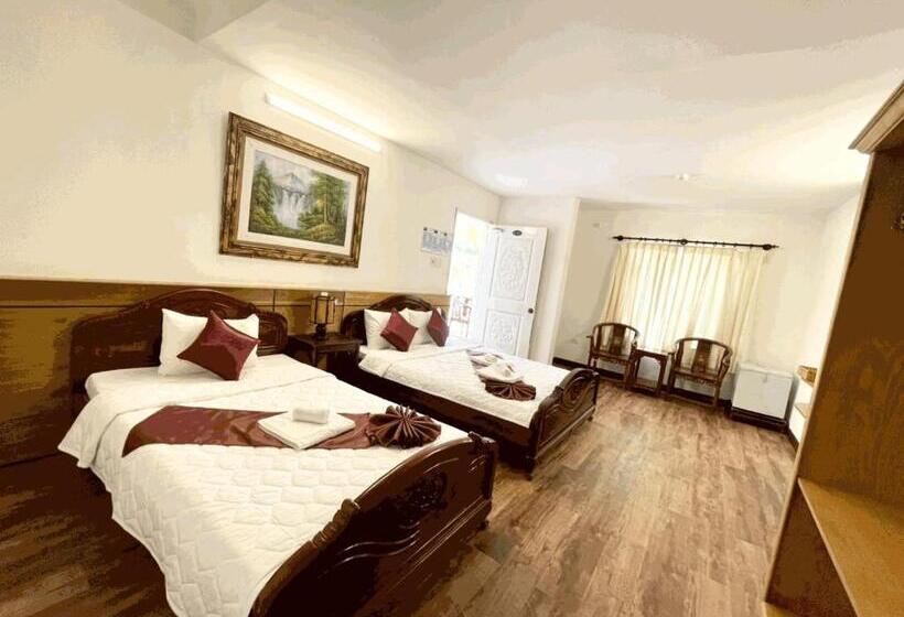 اتاق استاندارد سه تخته با چشمانداز باغ, Kega Lighthouse Resort Bình Thuận