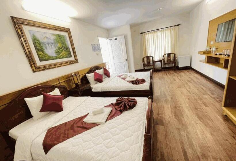 اتاق استاندارد سه تخته با چشمانداز باغ, Kega Lighthouse Resort Bình Thuận