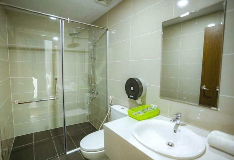 اتاق لوکس سه تخته, Kega Lighthouse Resort Bình Thuận