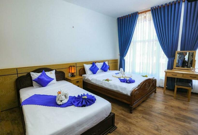 اتاق لوکس سه تخته, Kega Lighthouse Resort Bình Thuận