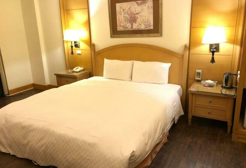 سوییت لوکس, Mumu Motel
