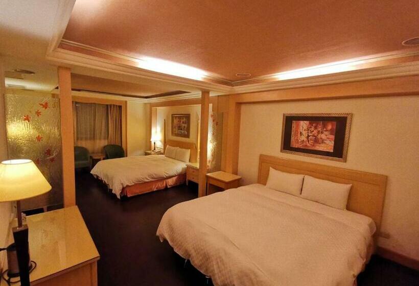 اتاق خانوادگی, Mumu Motel