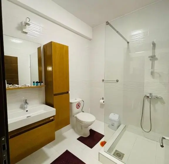 آپارتمان 1 خوابه با تراس, Fuk Tak Apartmani&restoran