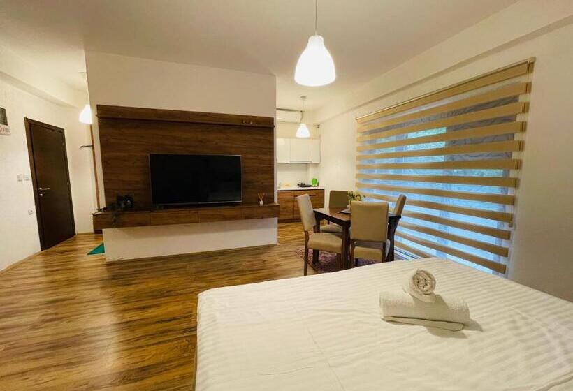آپارتمان 1 خوابه با تراس, Fuk Tak Apartmani&restoran