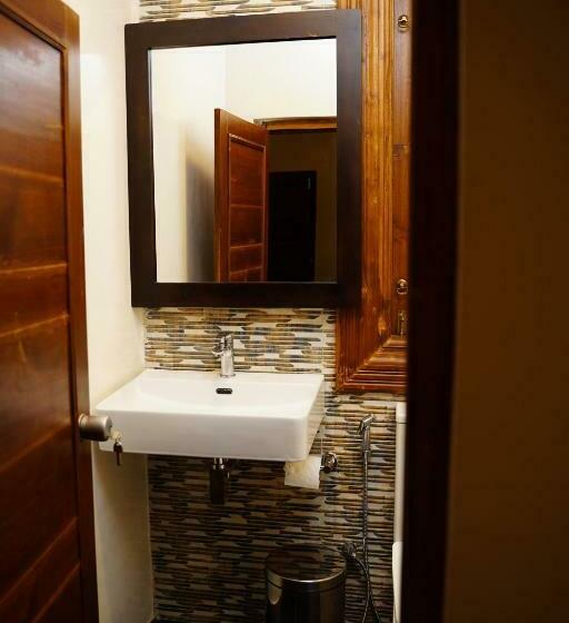 标准三人间, Village Hotel Northern Point