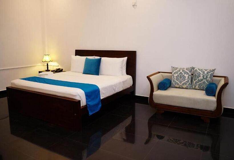 Family Suite, Village Hotel Northern Point