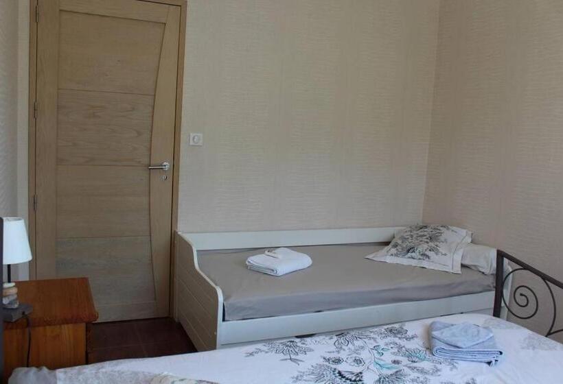 Номер Стандарт Трехместный, B&b La Lyre