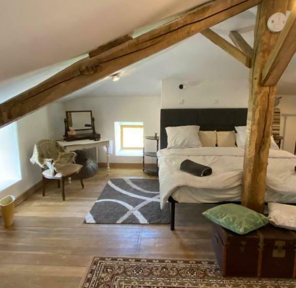 Family Suite, Bachellerie